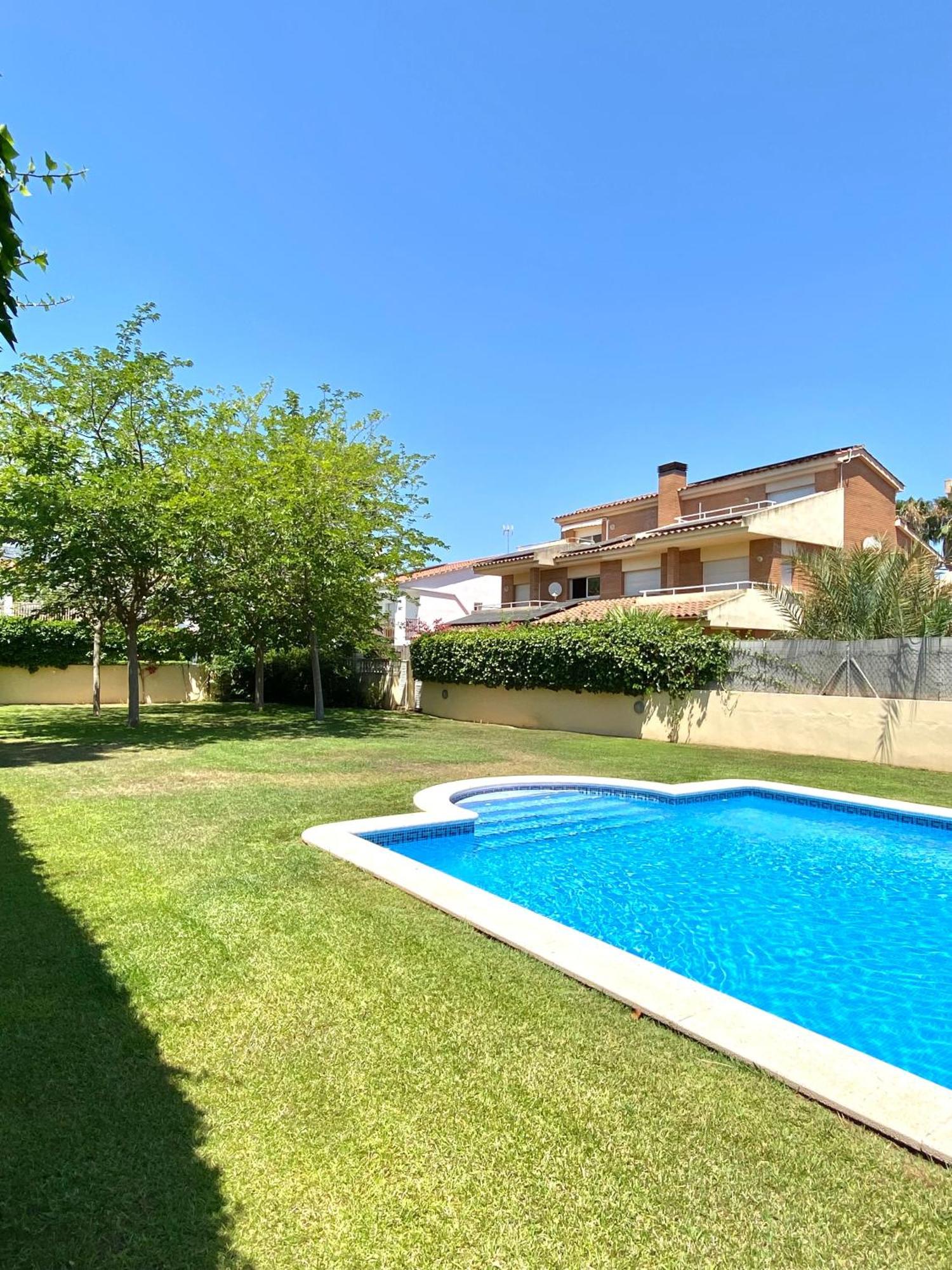 Villa Isabel Sitges, Rocamar Sant Pere De Ribes Exteriér fotografie